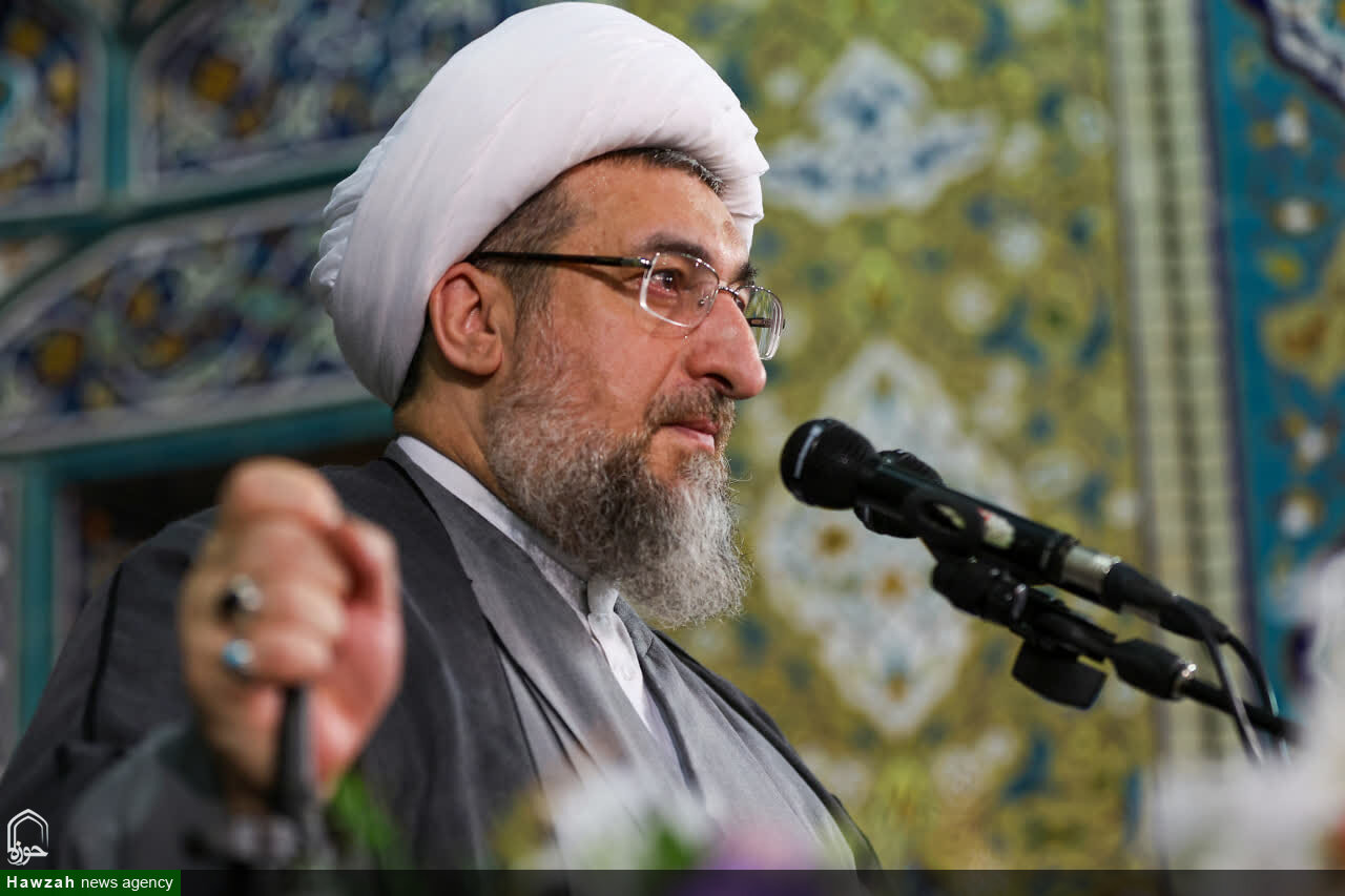 امام جمعه تبریز: تهدیدهای آمریکا توخالی است