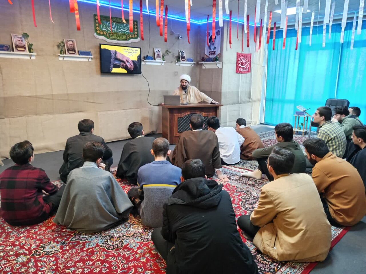 ناآگاهی از جایگاه رهبری، منشأ بسیاری از شبهات اجتماعی است