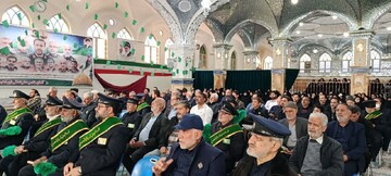 گردهمایی خادمان علی‌بن باقر در مشهد اردهال کاشان برگزار شد +عکس