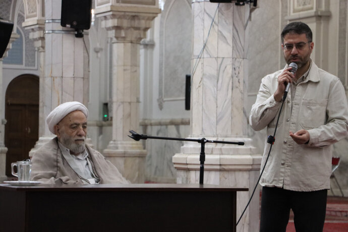 تصاویر/ جلسه تفسیر قرآن در مسجد شهید مطهری
