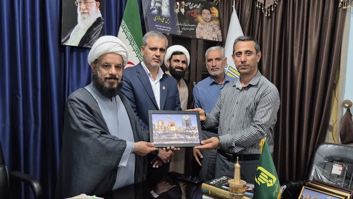 تصاویر/ تجلیل از خادمان رضوی بخش دلوار