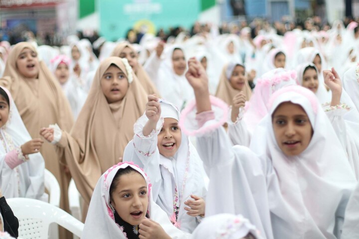 تصاویر| همایش روزه اولی در هفدمین نمایشگاه قرآن بیرجند