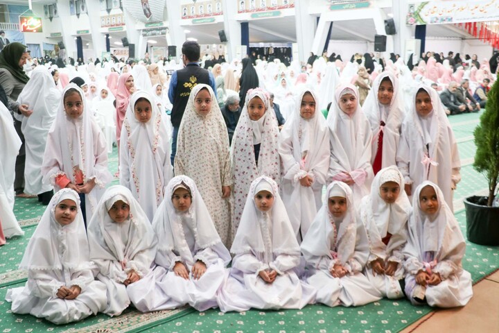 تصاویر| همایش روزه اولی در هفدمین نمایشگاه قرآن بیرجند