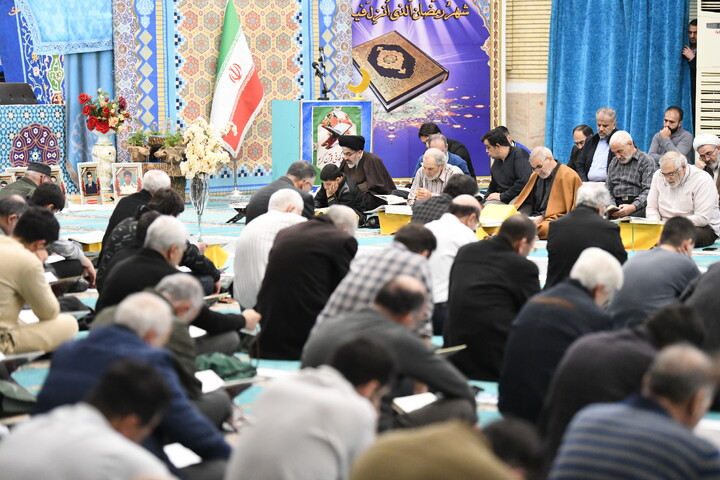 تصاویر/ مراسم جزء خوانی قرآن کریم در مصلی ارومیه