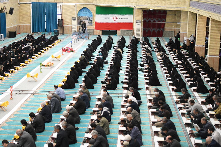 تصاویر/ مراسم جزء خوانی قرآن کریم در مصلی ارومیه