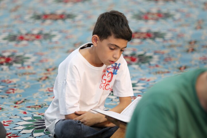 تصاویر/ آیین ترتیل خوانی قرآن کریم در امامزاده سید جعفر(ع) محمد استان یزد