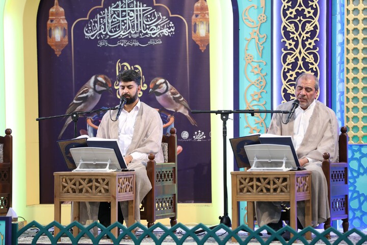 تصاویر/ آیین ترتیل خوانی قرآن کریم در امامزاده سید جعفر(ع) محمد استان یزد