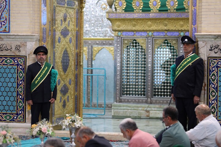 تصاویر/ آیین ترتیل خوانی قرآن کریم در امامزاده سید جعفر(ع) محمد استان یزد