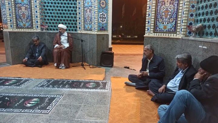 تصاویر/ سلسله مباحث تفسیر قرآن کریم در جزیره خارگ