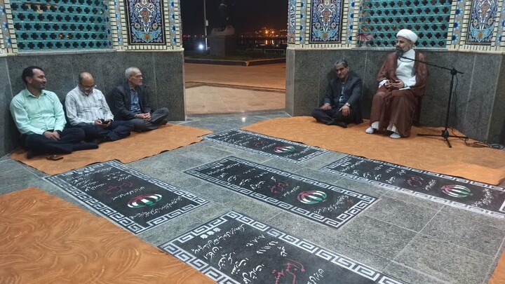 تصاویر/ سلسله مباحث تفسیر قرآن کریم در جزیره خارگ