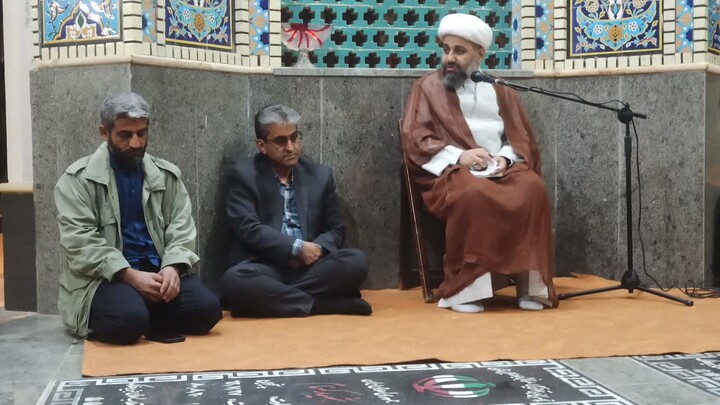 تصاویر/ سلسله مباحث تفسیر قرآن کریم در جزیره خارگ