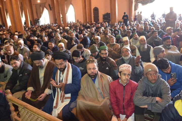 ماہِ رمضان المبارک 1447ھ کا پہلا جمعہ: جامع مسجد سرینگر میں شیعہ سنی اتحاد کی عملی تصویر