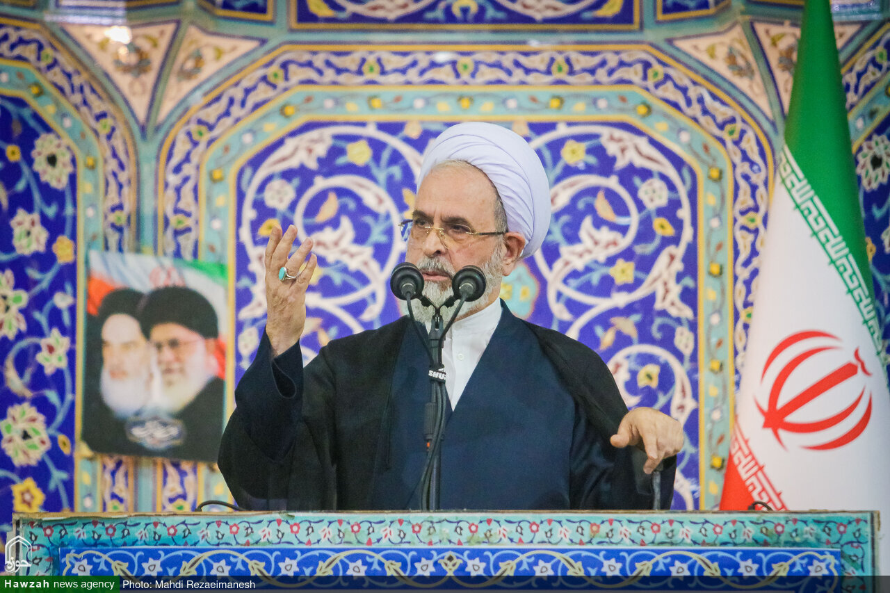 I fattori della vittoria e della sconfitta dei popoli nei passaggi storici decisivi / Dieci caratteristiche del mese benedetto di Ramadan