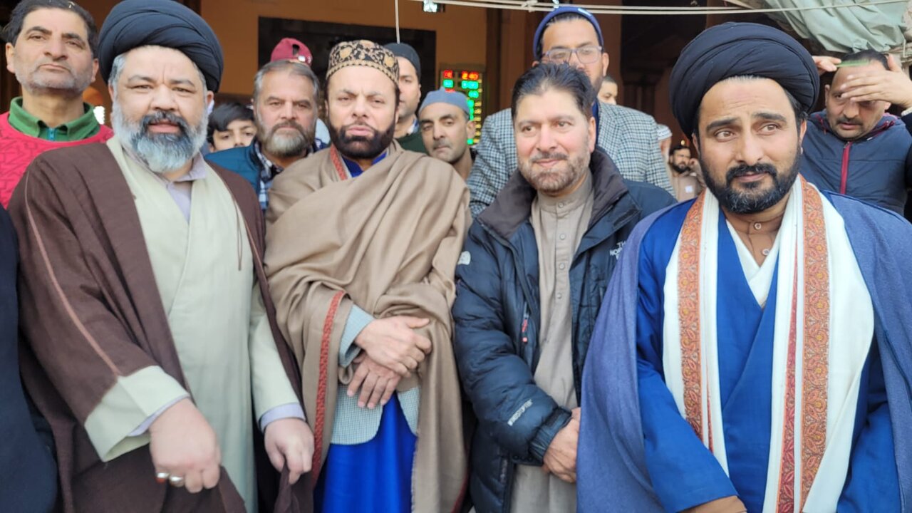 रमज़ान 1447 हिजरी का पहला जुमा जामा मस्जिद श्रीनगर में शिया-सुन्नी एकता का प्रैक्टिकल प्रदर्शन