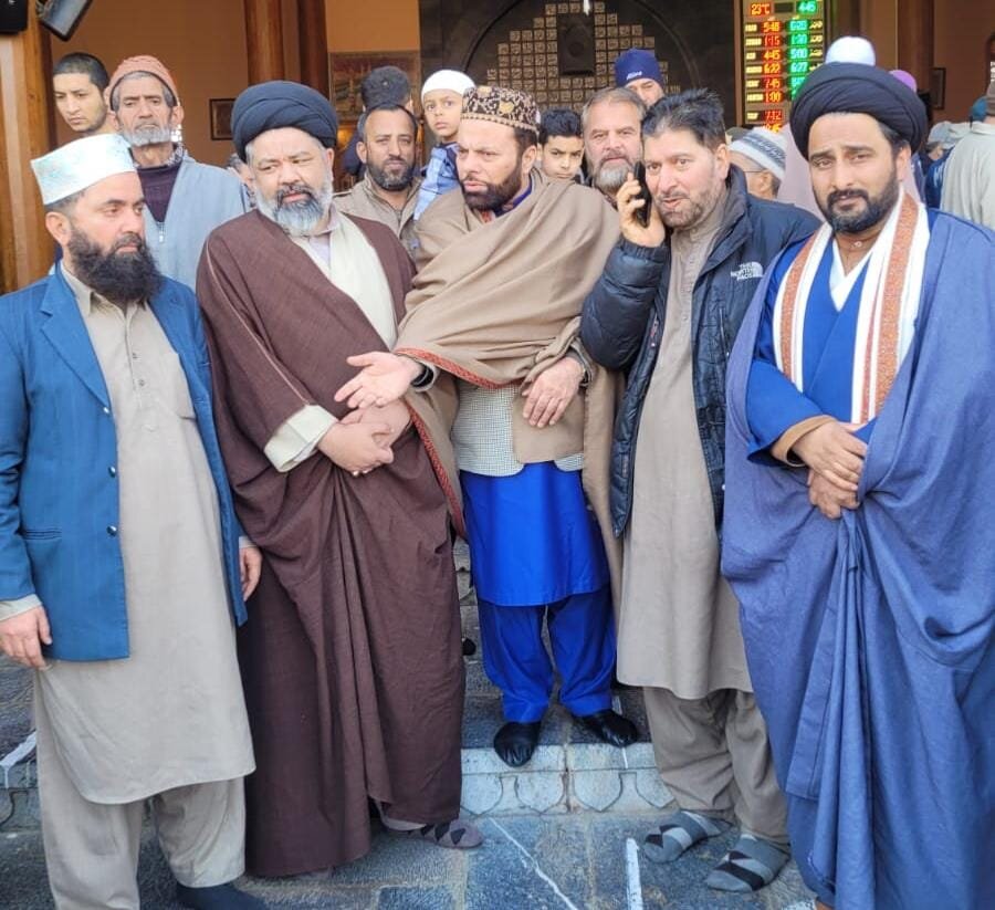 रमज़ान 1447 हिजरी का पहला जुमा जामा मस्जिद श्रीनगर में शिया-सुन्नी एकता का प्रैक्टिकल प्रदर्शन