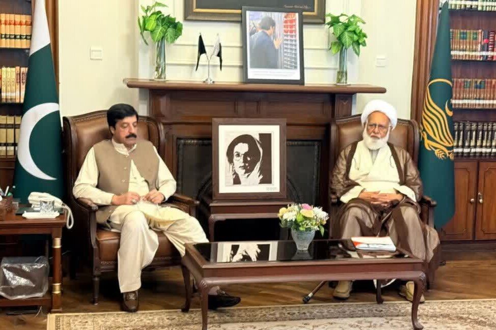 مختلف علمائے کرام کے وفد کی گورنر پنجاب سے اہم ملاقات / نصابِ تعلیم سمیت مختلف امور پر گفتگو