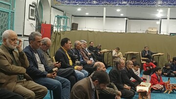 تصاویر/ حضور امام جمعه شهر آران و بیدگل در محل قرائت های قرآن سطح شهر