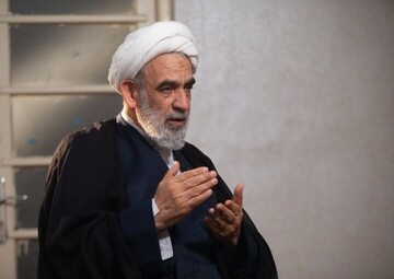 مرحوم محمد قمی پیگیر کارهای مردم بود