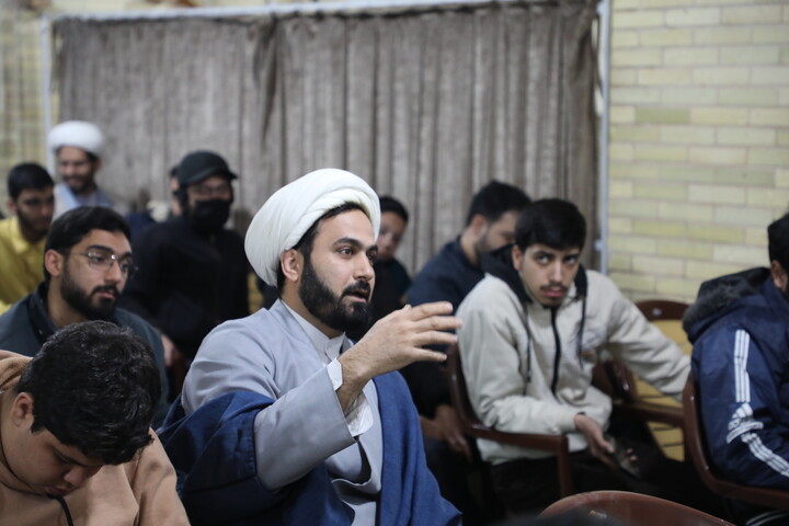 تصاویر| کرسی آزاداندیشی با موضوع «آینده شغلی طلبه»