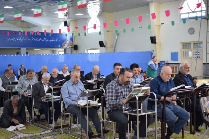 تصاویر/ محفل انس با قرآن فومن با حضور امام جمعه شهرستان فومن