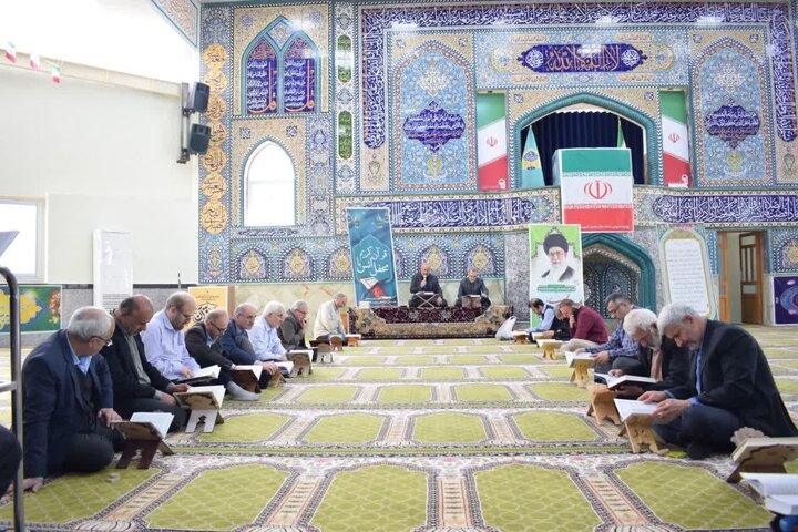 تصاویر/ محفل انس با قرآن فومن با حضور امام جمعه شهرستان فومن