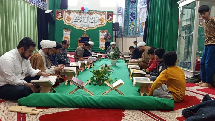 تصاویر/برگراری محفل جزء خوانی قرآن کریم در مدرسه علمیه نورآباد
