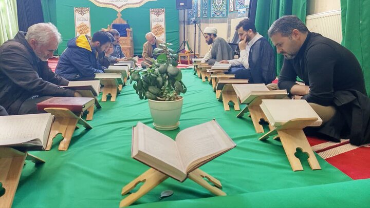 تصاویر/برگراری محفل جزء خوانی قرآن کریم در مدرسه علمیه نورآباد