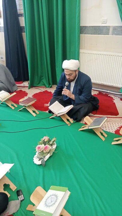 تصاویر/برگراری محفل جزء خوانی قرآن کریم در مدرسه علمیه نورآباد