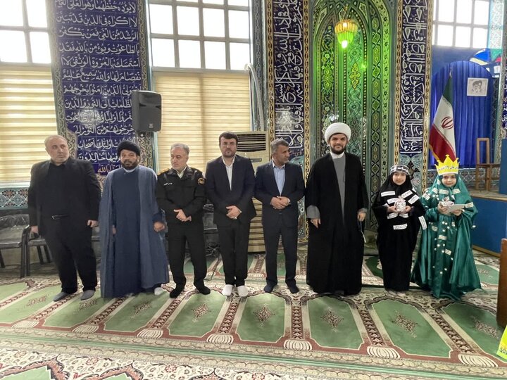 تصاویر/ جلسه تفسیر قرآن با حضور امام جمعه شهرستان تالش