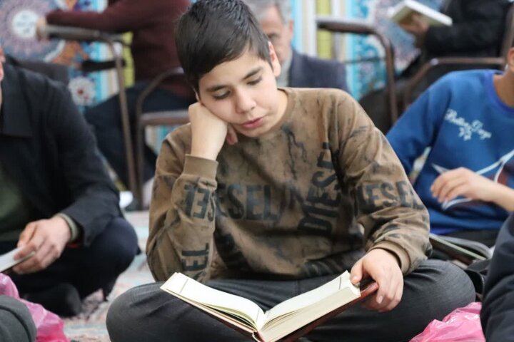 تصاویر/ آیین جمع خوانی قرآن کریم در تکاب