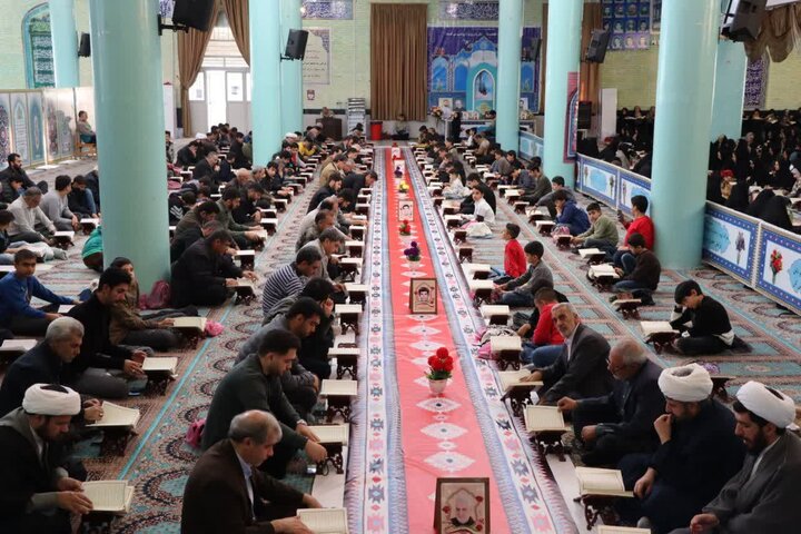 تصاویر/ آیین جمع خوانی قرآن کریم در تکاب