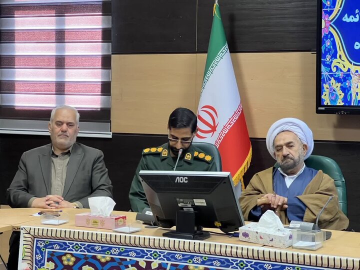 تصاویر/ نشست و هم‌اندیشی امام جمعه و شورای تامین شهرستان فیروزکوه با روحانیون و مبلغین مستقر در این شهرستان