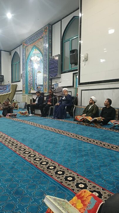 تصاویر/ حضور امام جمعه شهر آران و بیدگل قرائت های قرآن سطح شهر