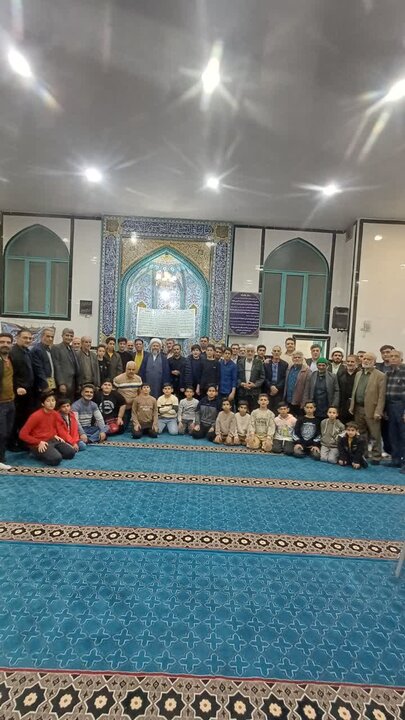 تصاویر/ حضور امام جمعه شهر آران و بیدگل قرائت های قرآن سطح شهر