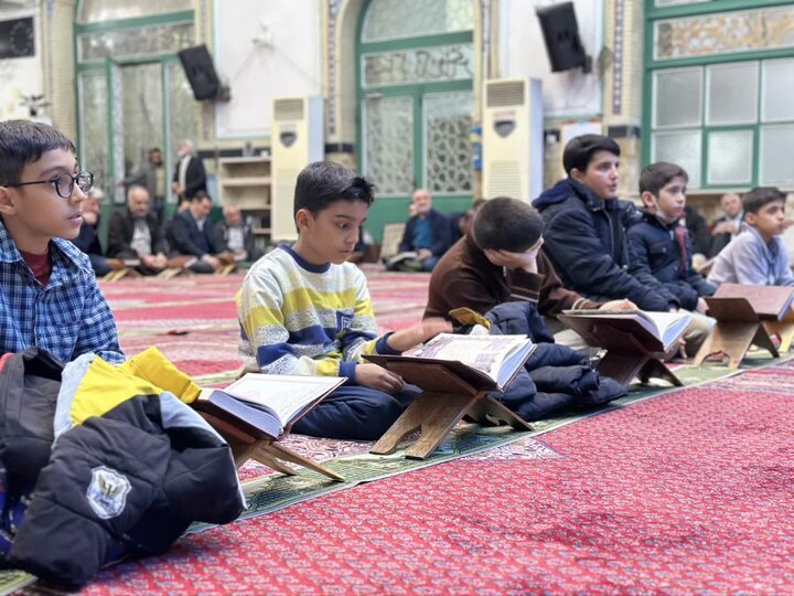 تصاویر/ محفل انس با قرآن در مسجد ولیعصر(عج)