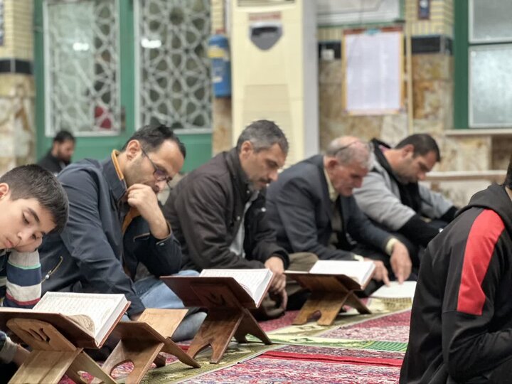 تصاویر/ محفل انس با قرآن در مسجد ولیعصر(عج)