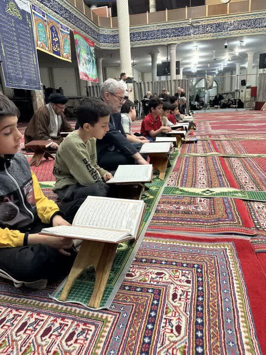 تصاویر/ محفل انس با قرآن در مسجد ولیعصر(عج)