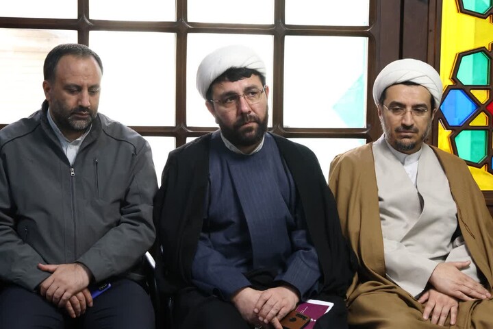 تصاویر/ مراسم گرامیداشت سالروز شهادت آیت‌الله شهید محلاتی (ره) در مدرسه علمیه سالار شهیدان تبریز