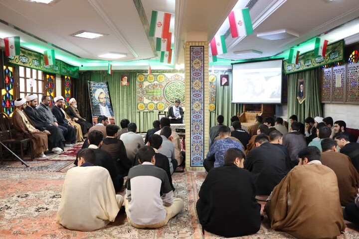 تصاویر/ مراسم گرامیداشت سالروز شهادت آیت‌الله شهید محلاتی (ره) در مدرسه علمیه سالار شهیدان تبریز