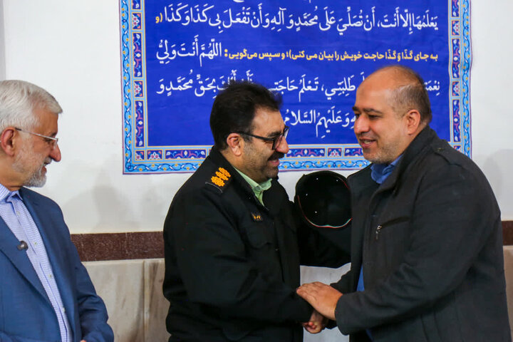 تصاویر/ مراسم تکریم خانواده شهدای فتنه آمریکایی صهیونسیتی دی ماه در مسجد ولیعصر(عج)