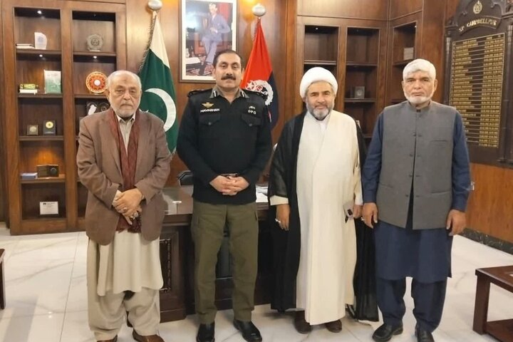 علامہ عارف واحدی کی وفد کے ہمراہ ڈی پی او اٹک سے ملاقات / ضلع بھر میں امن و امان سمیت مختلف امور پر گفتگو