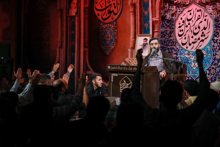 تصاویر| مناجات خوانی شب های رمضان فدائیان حسین (ع) اصفهان