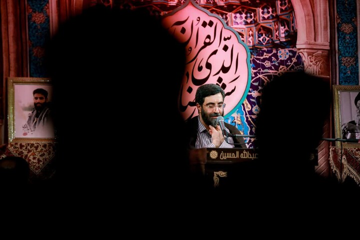 تصاویر| مناجات خوانی شب های رمضان فدائیان حسین (ع) اصفهان