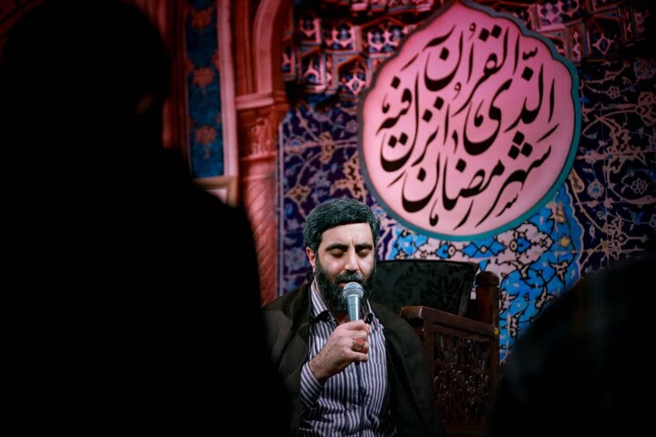 تصاویر| مناجات خوانی شب های رمضان فدائیان حسین (ع) اصفهان