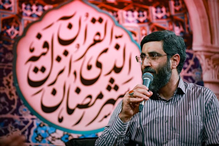 تصاویر| مناجات خوانی شب های رمضان فدائیان حسین (ع) اصفهان