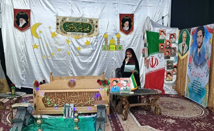 تصاویر/ چهارمین‌ شب محفل قرآنی دختران دوراهک