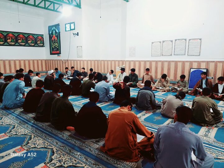 برگزاری برنامه جزءخوانی و تفسیر قرآن در حوزه علمیه پیامبر اعظم(ص)