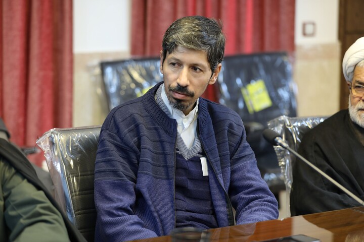 تصاویر/ جلسه بصیرتی با موضوع جنگ ترکیبی و "جنگ آری یا خیر؟