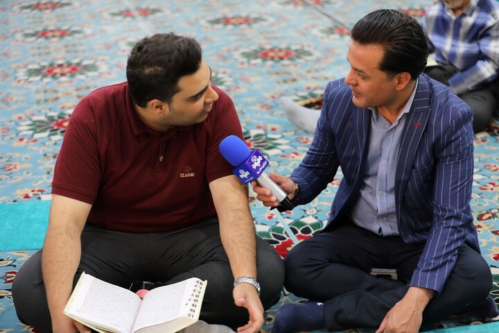 تصاویر/ آیین ترتیل خوانی قرآن کریم در امامزاده سید جعفر(ع) محمد استان یزد