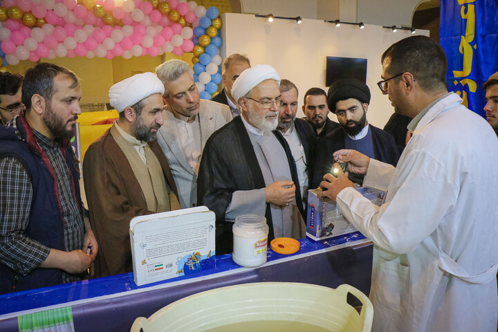 تصاویر/ حال و هوای دومین روز از سی و سومین دوره نمایشگاه بین‌المللی قرآن کریم